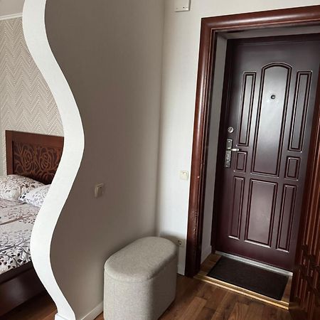 Квартира На Березі Дніпра У Новому Будинку! Tsjerkasy Buitenkant foto